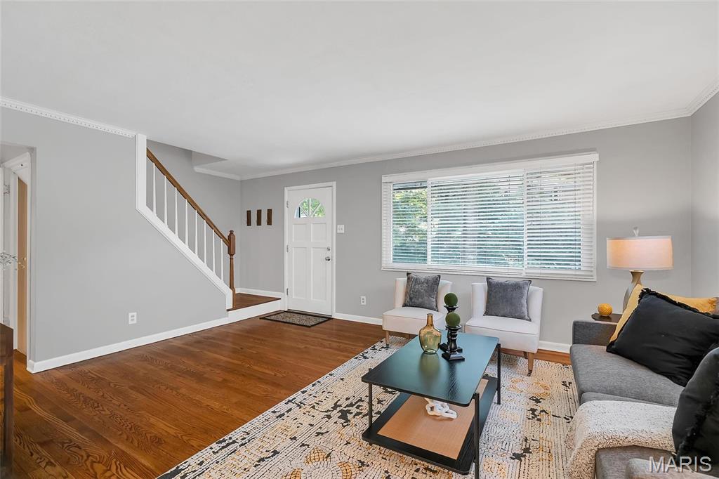 1112 Des Peres Avenue