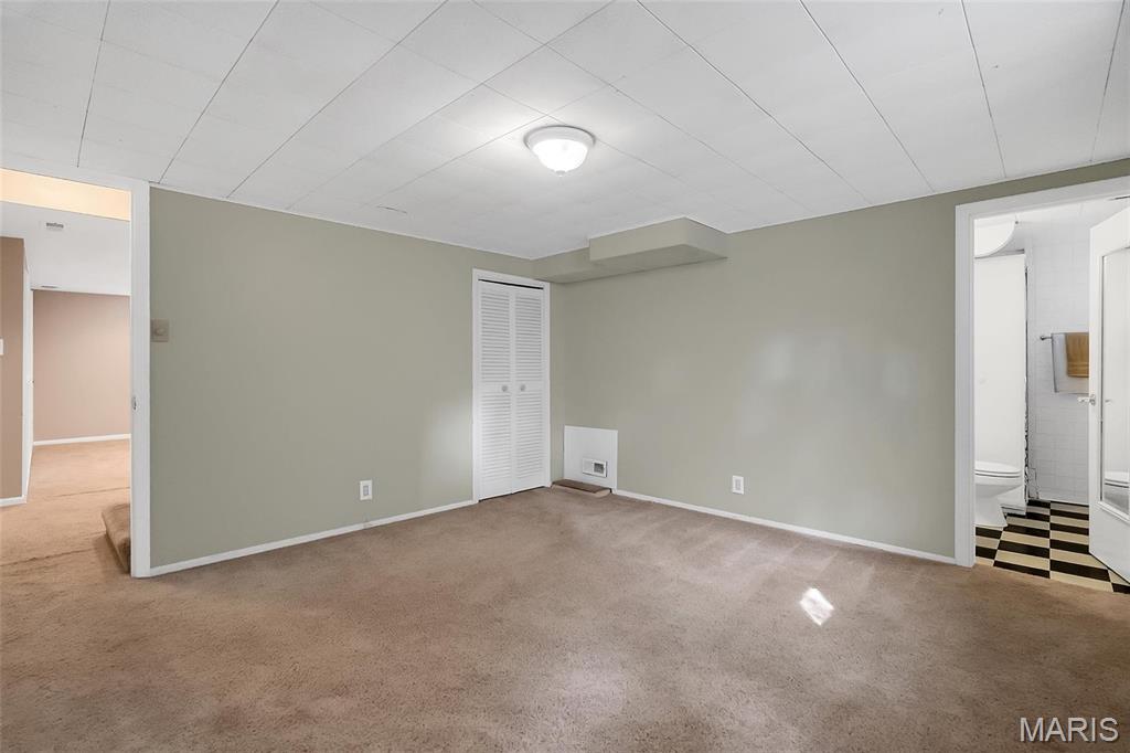 1112 Des Peres Avenue