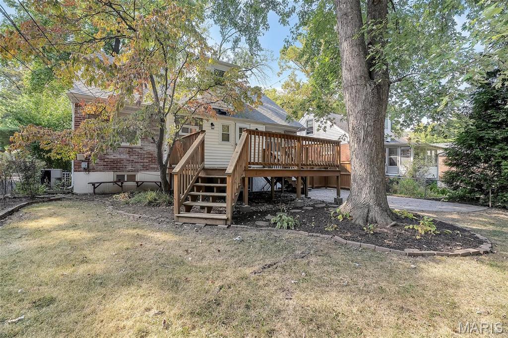 1112 Des Peres Avenue