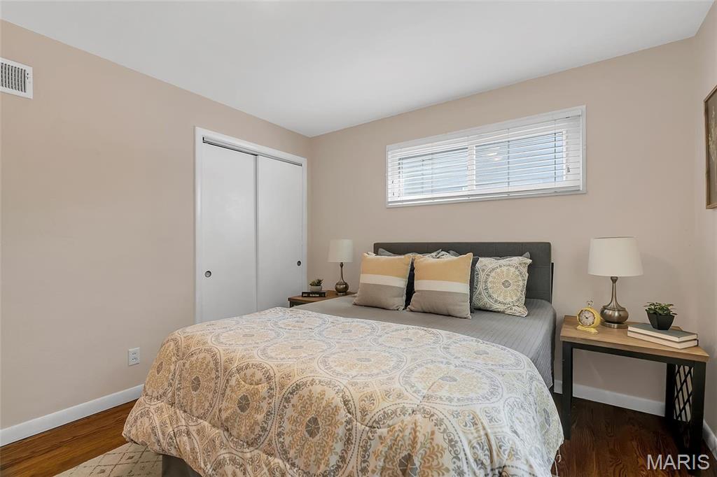 1112 Des Peres Avenue