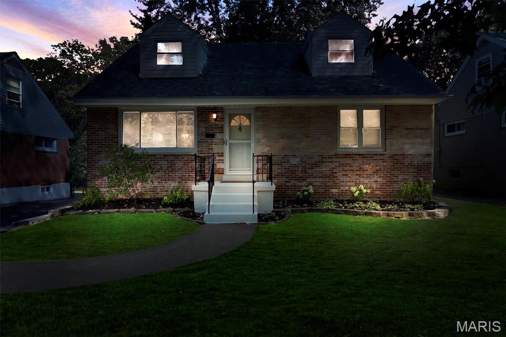 1112 Des Peres Avenue