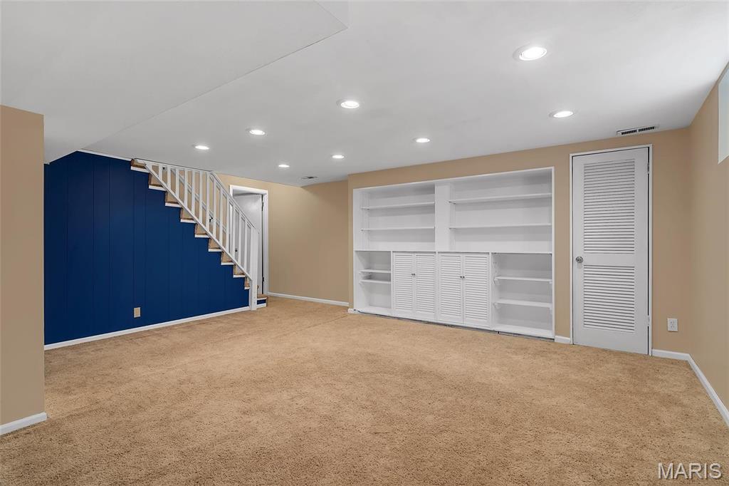 1112 Des Peres Avenue