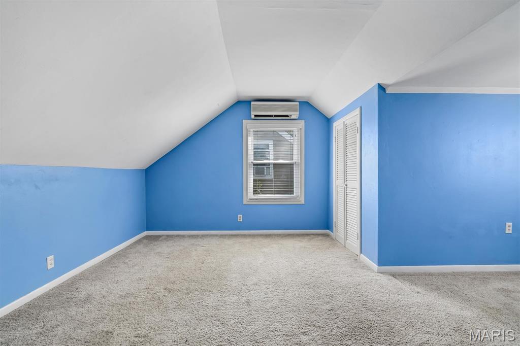 1112 Des Peres Avenue