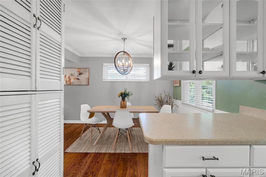 1112 Des Peres Avenue