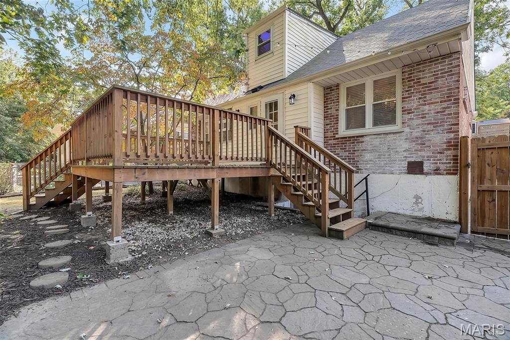 1112 Des Peres Avenue