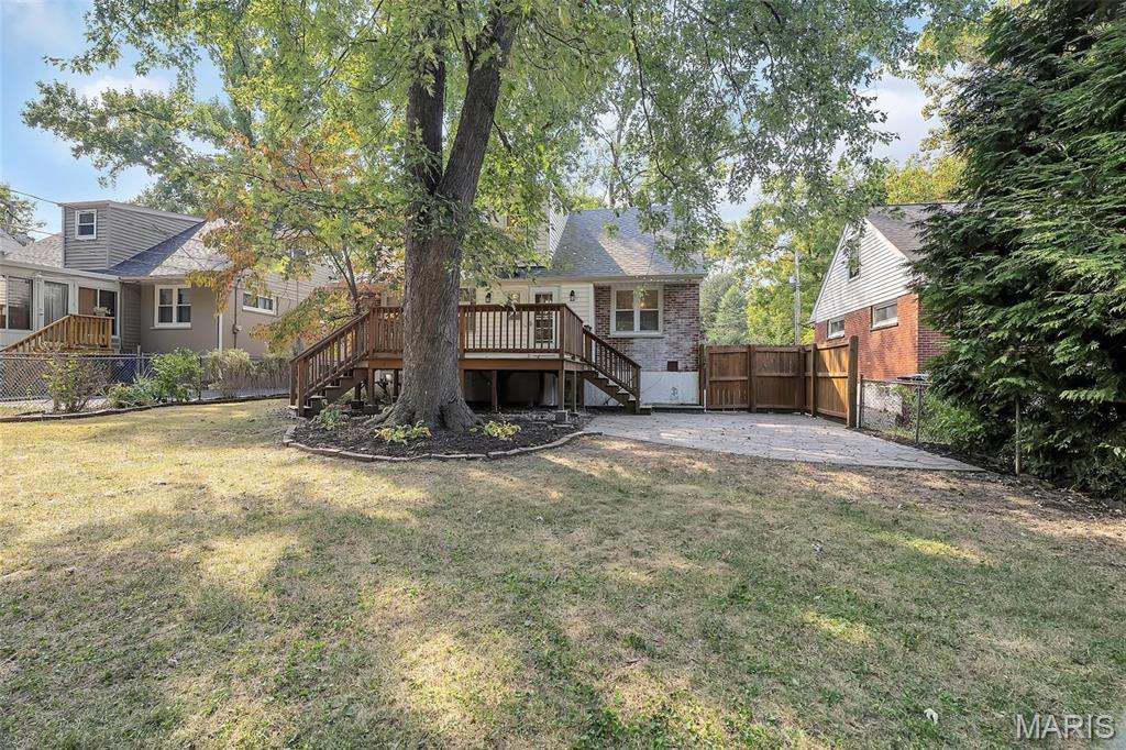 1112 Des Peres Avenue