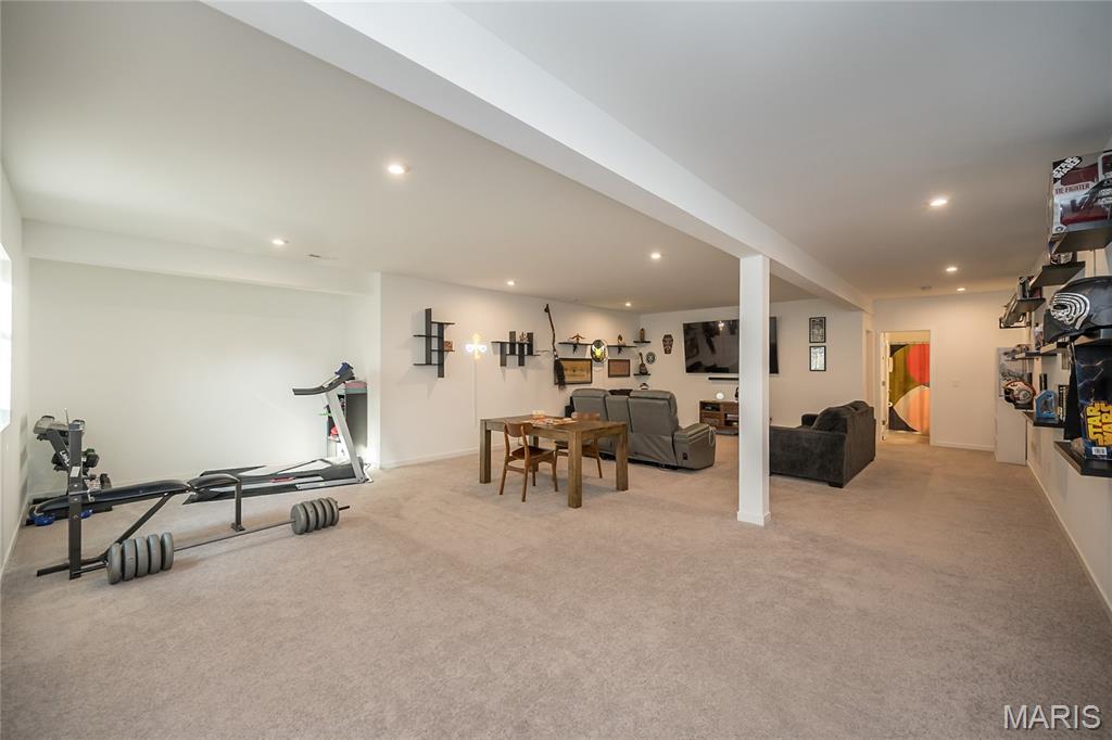819 Upland Loop