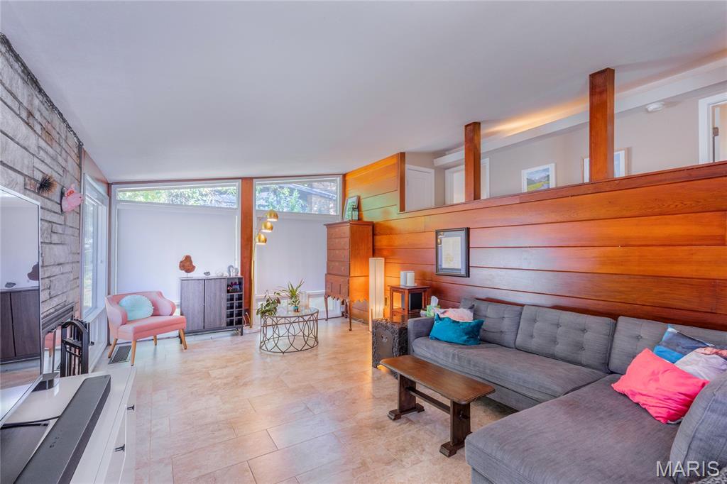 680 Craigwoods Drive