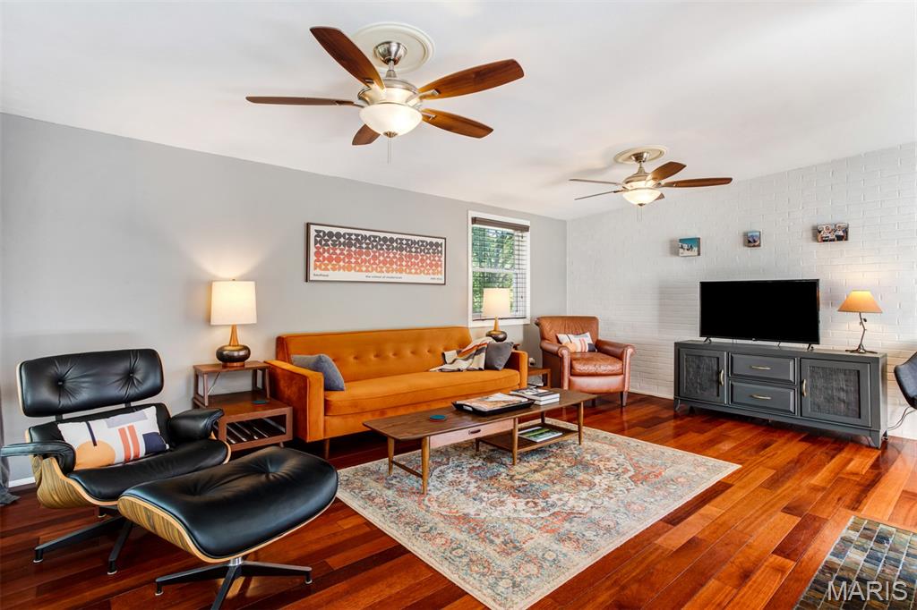 709 Cheviot Court