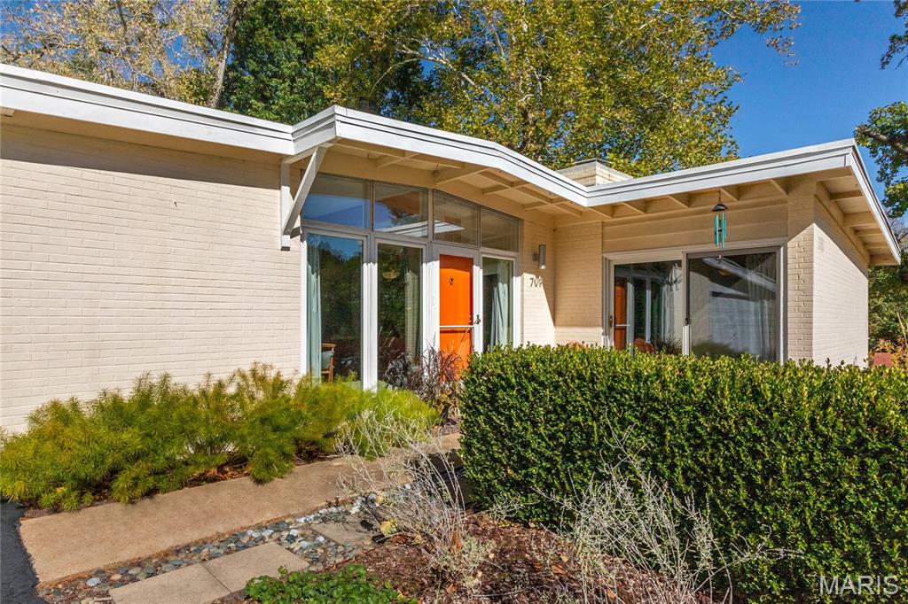 709 Cheviot Court