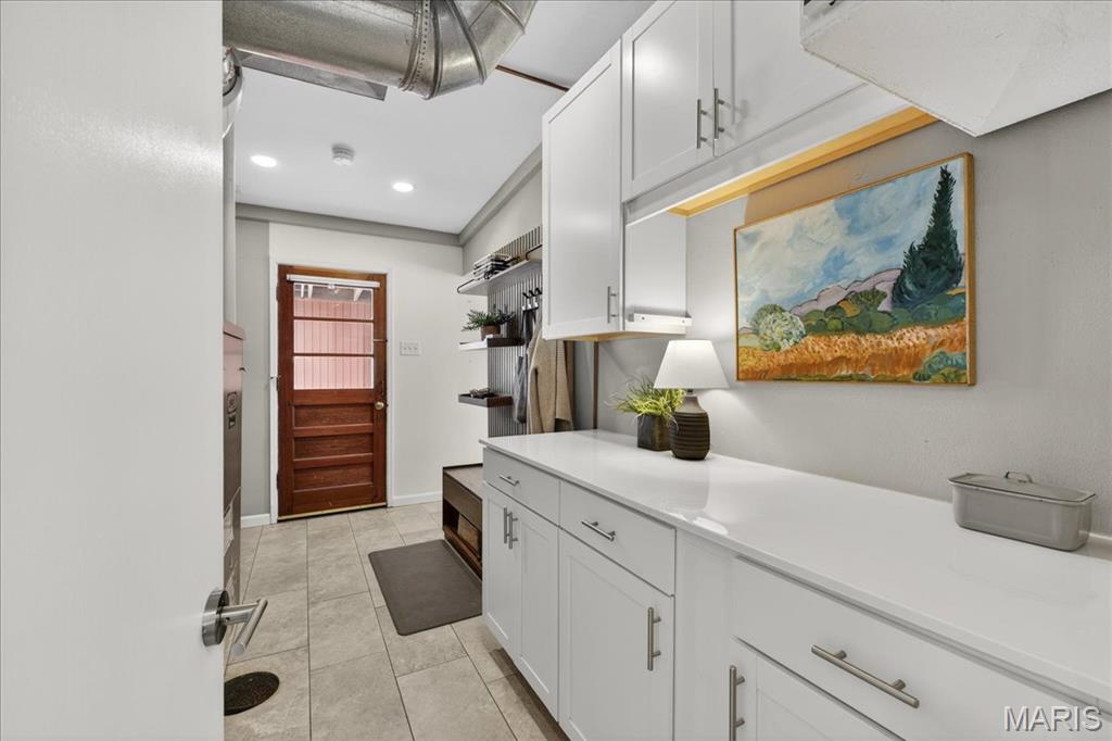 2402 Saint Giles Road