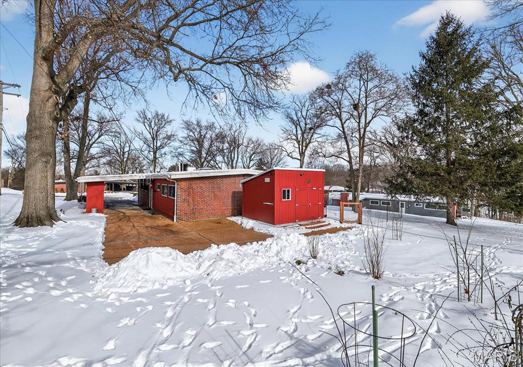 2402 Saint Giles Road