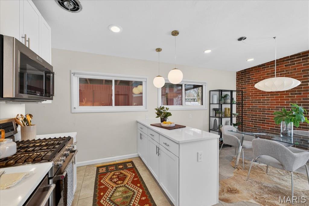 2402 Saint Giles Road