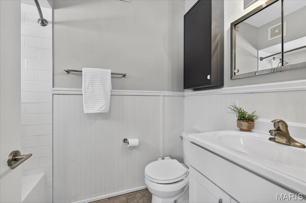 2402 Saint Giles Road