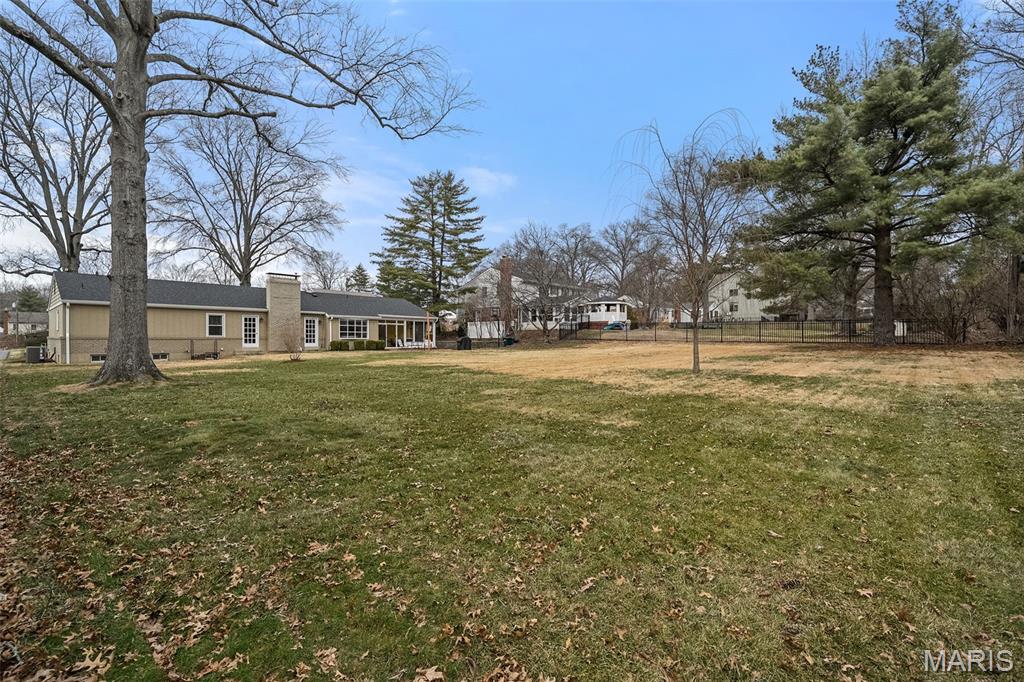 2046 Willow Leaf Drive