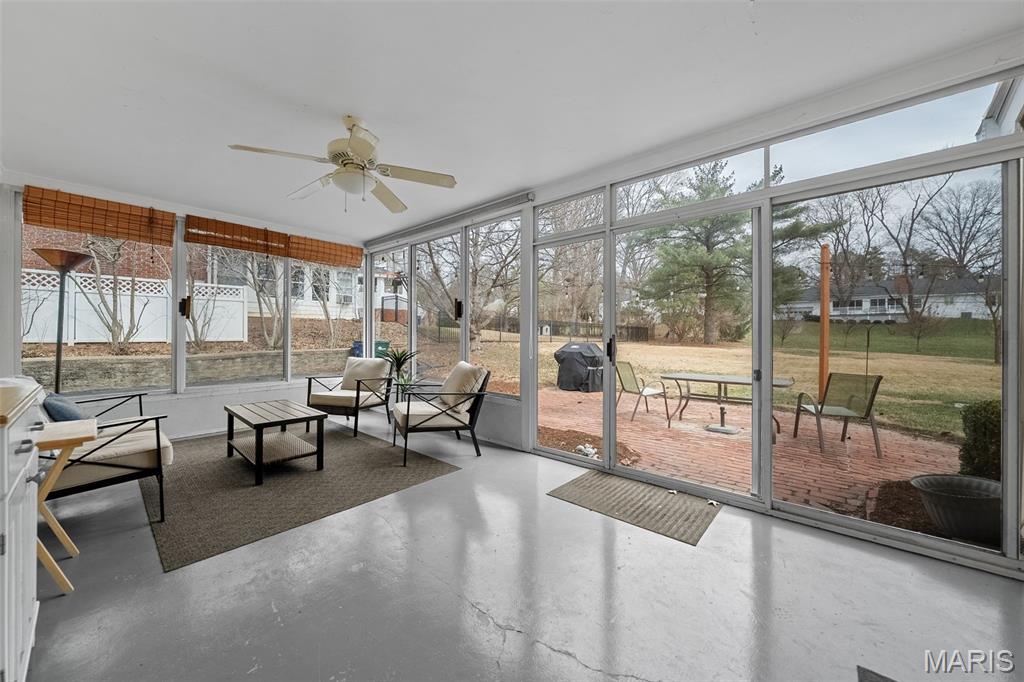 2046 Willow Leaf Drive