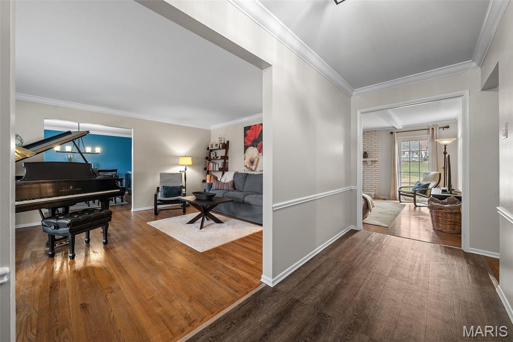 2046 Willow Leaf Drive