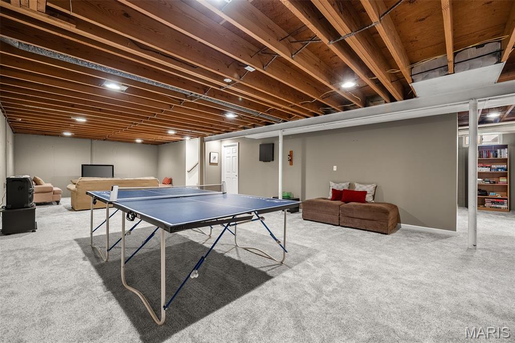 2046 Willow Leaf Drive