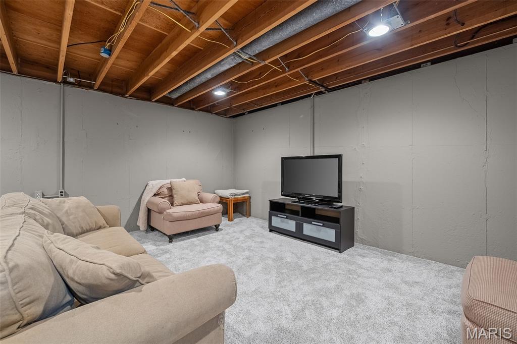 2046 Willow Leaf Drive