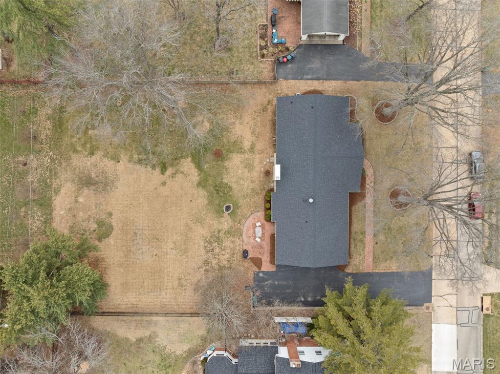 2046 Willow Leaf Drive