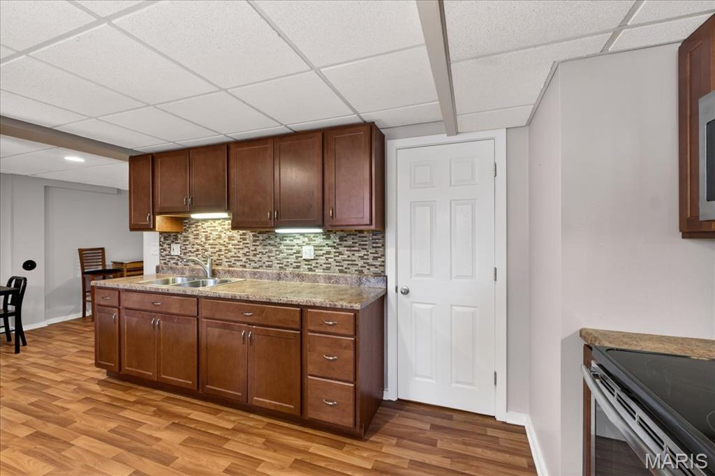 2133 Hunters Way Court