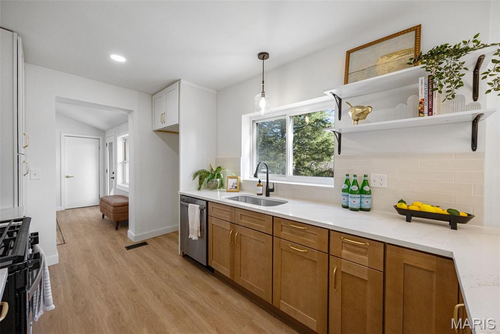 831 S Harrison Avenue