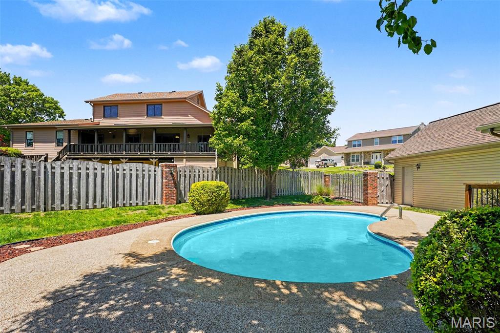 5022 Amber Place Drive