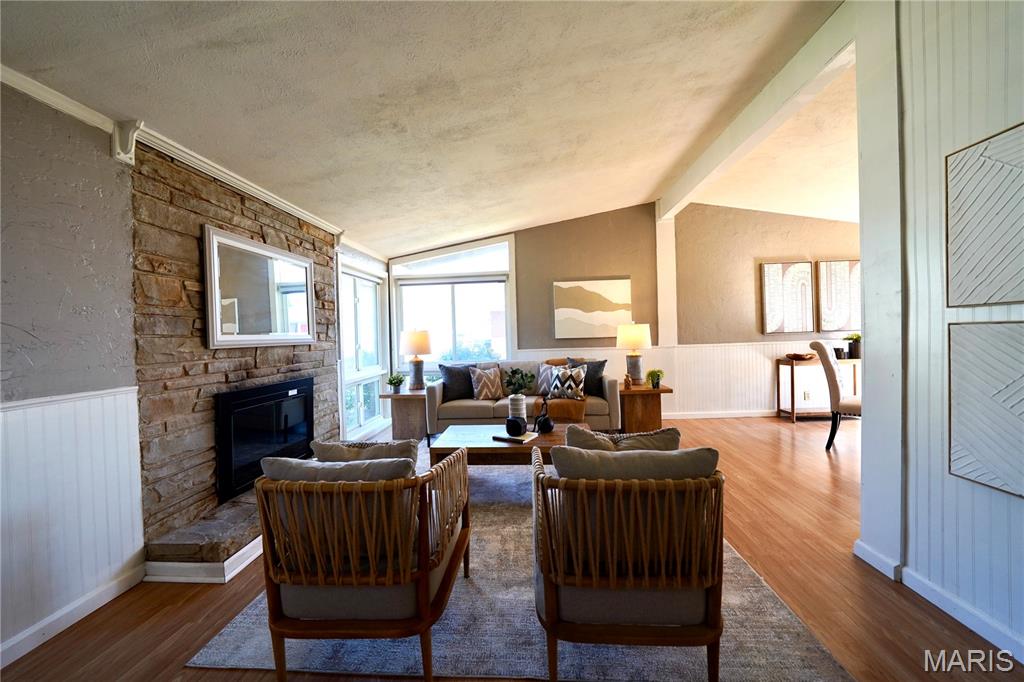 1701 Ridgewood Drive