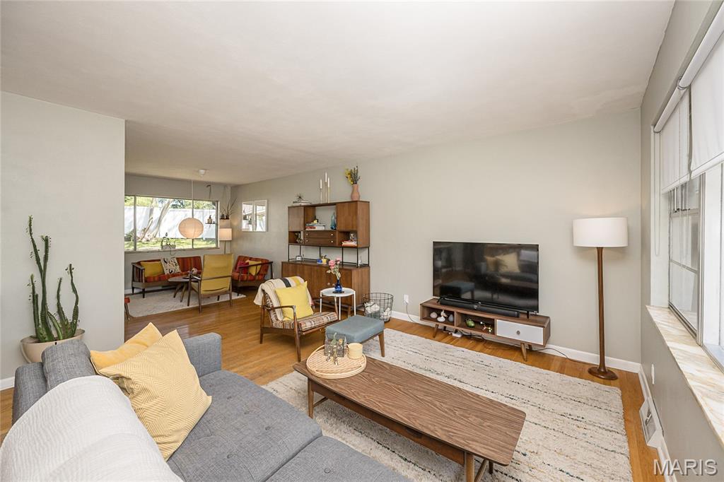 8901 Larchwood Court