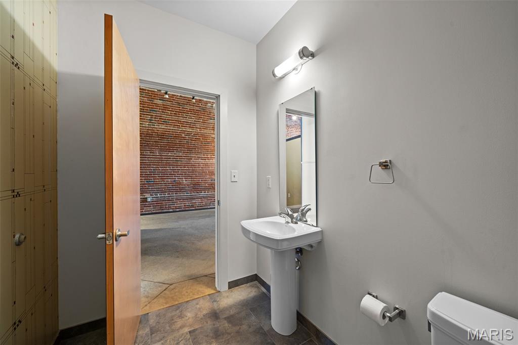 1015 Washington Avenue Unit: 206