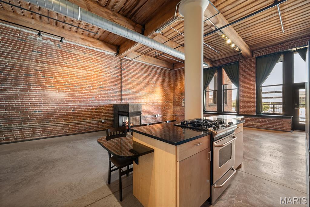 1015 Washington Avenue Unit: 206