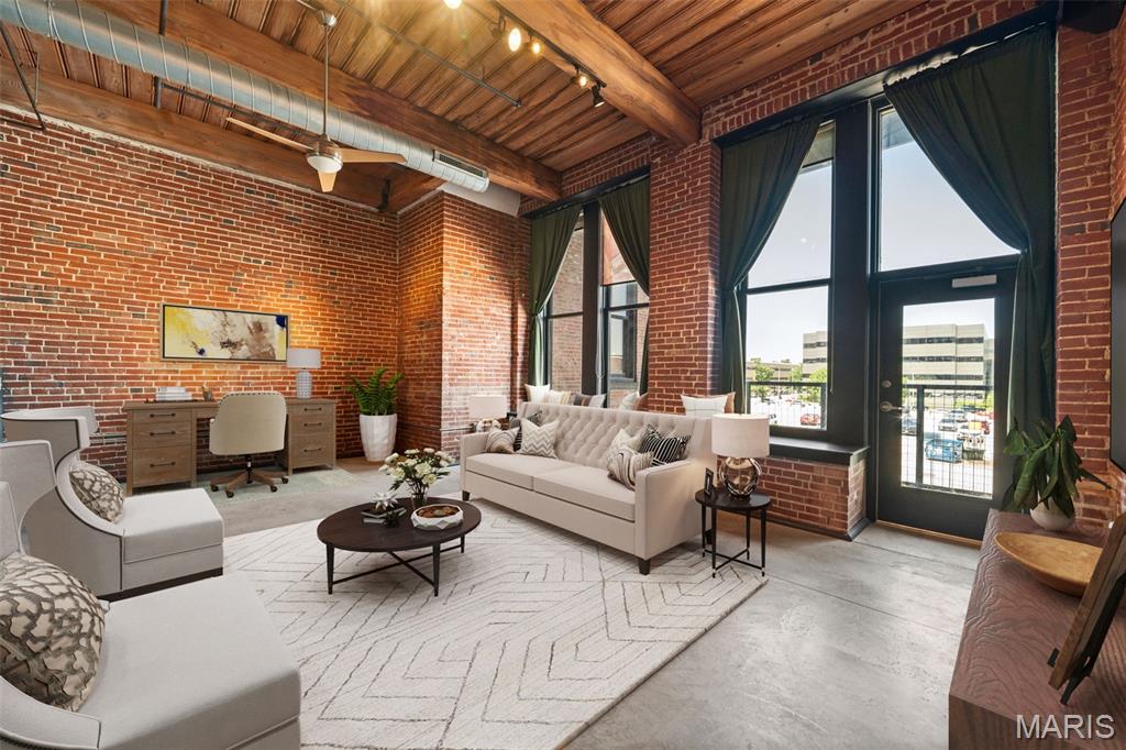 1015 Washington Avenue Unit: 206