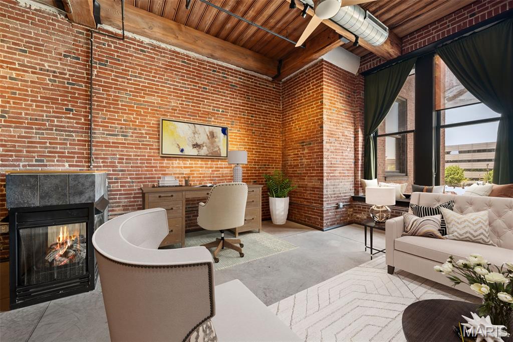 1015 Washington Avenue Unit: 206