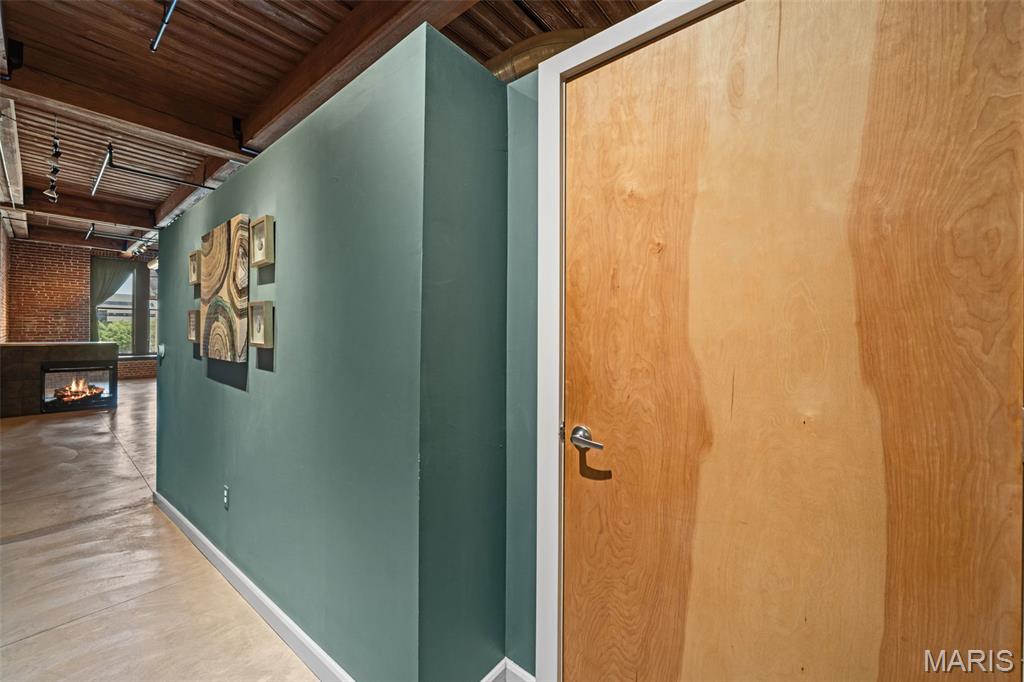1015 Washington Avenue Unit: 206