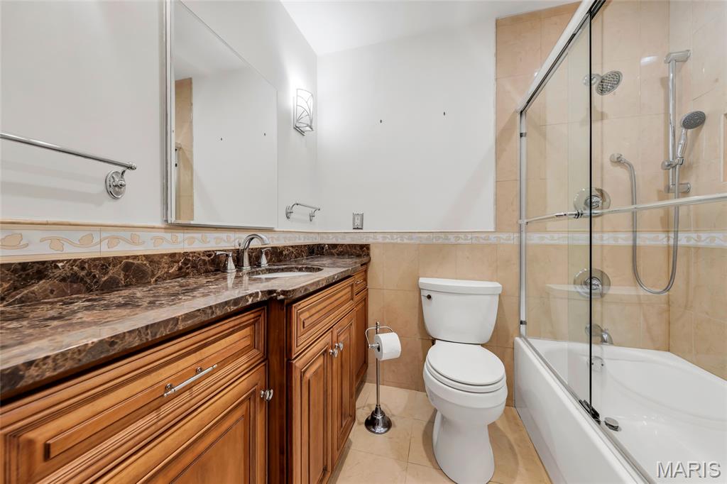 391 Crestbury Drive
