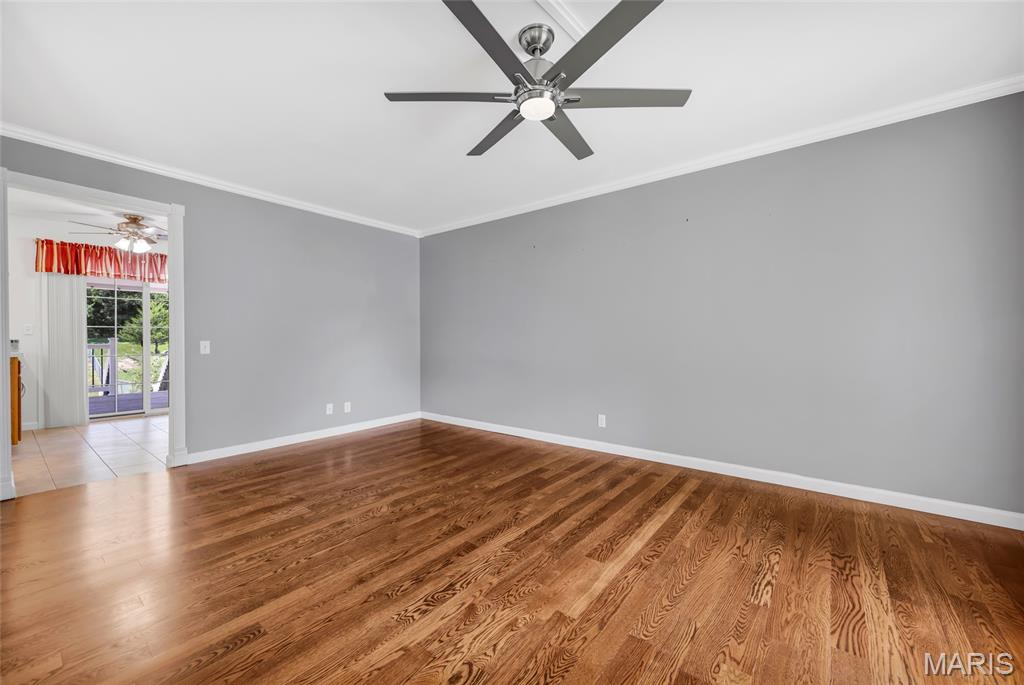 391 Crestbury Drive