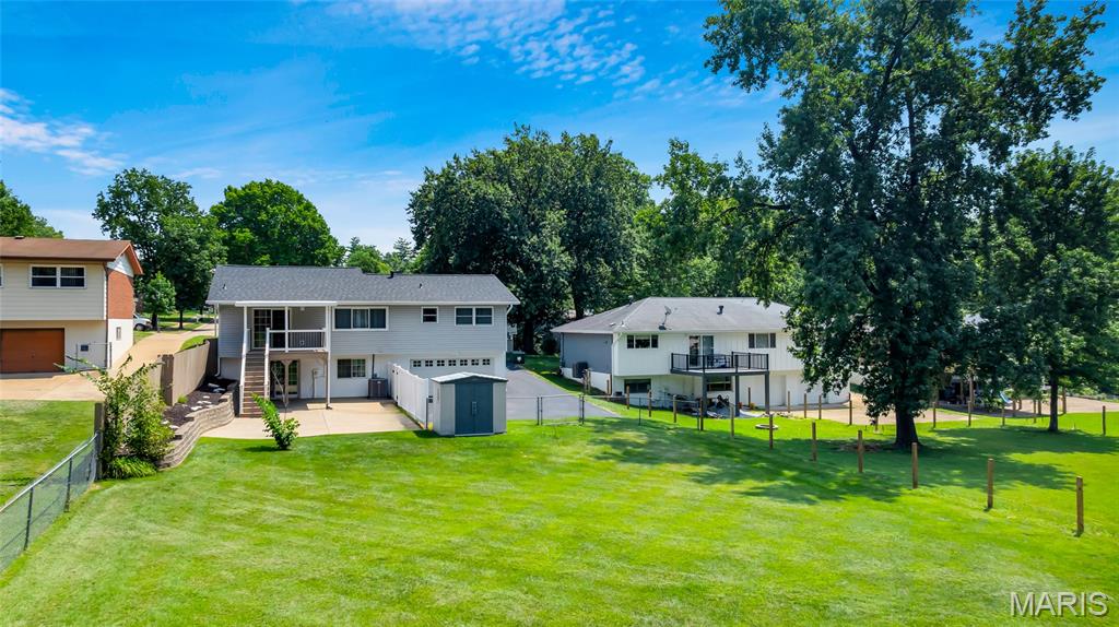 391 Crestbury Drive