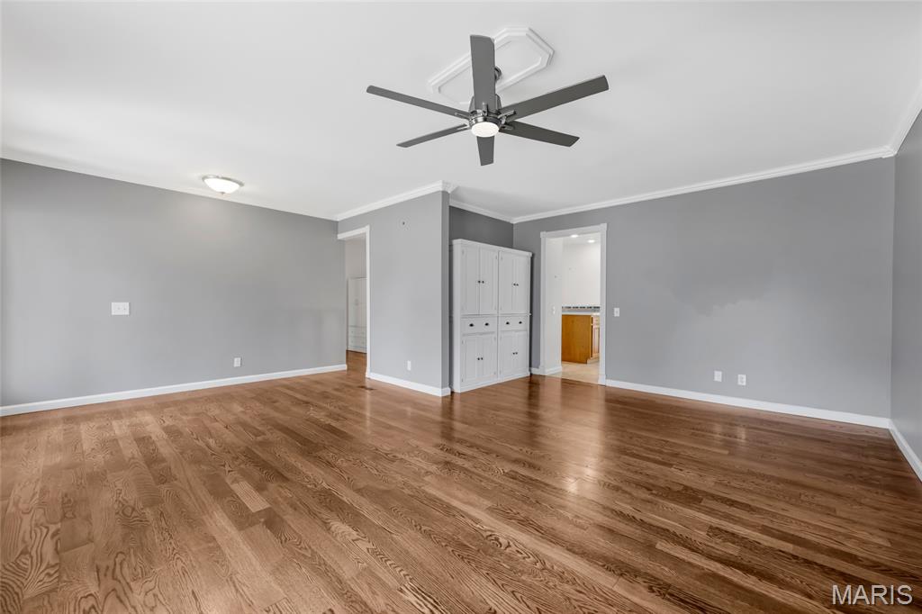 391 Crestbury Drive