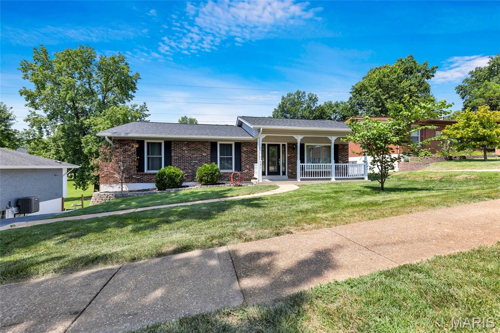 391 Crestbury Drive