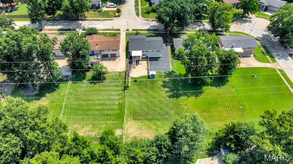 391 Crestbury Drive