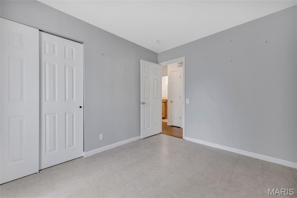 391 Crestbury Drive