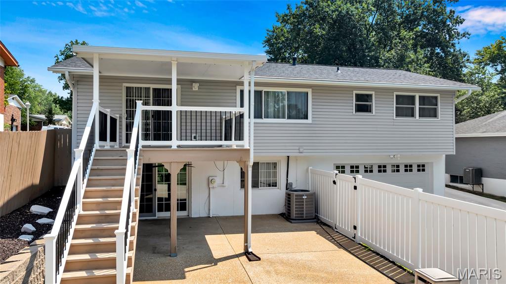 391 Crestbury Drive