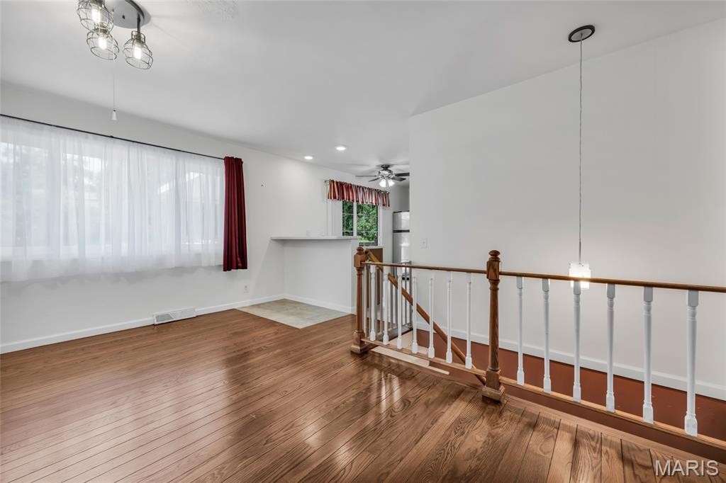 391 Crestbury Drive