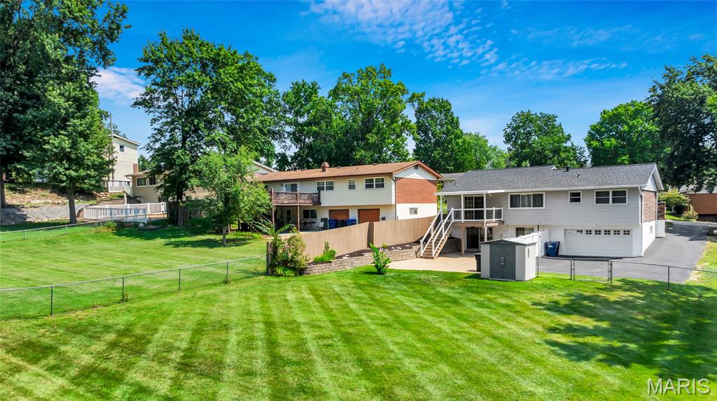 391 Crestbury Drive