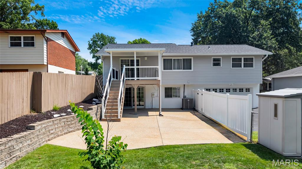 391 Crestbury Drive