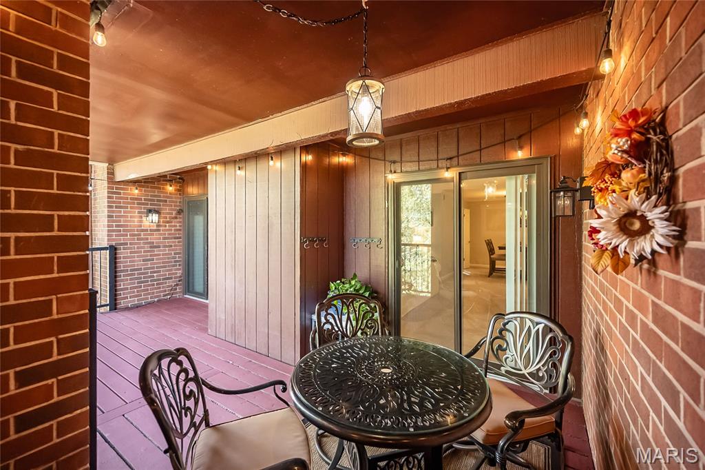 590 Sarah Lane Unit: 401