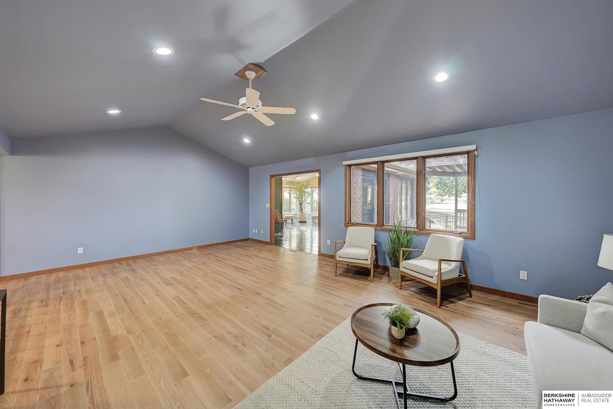 5611 Prescott Avenue