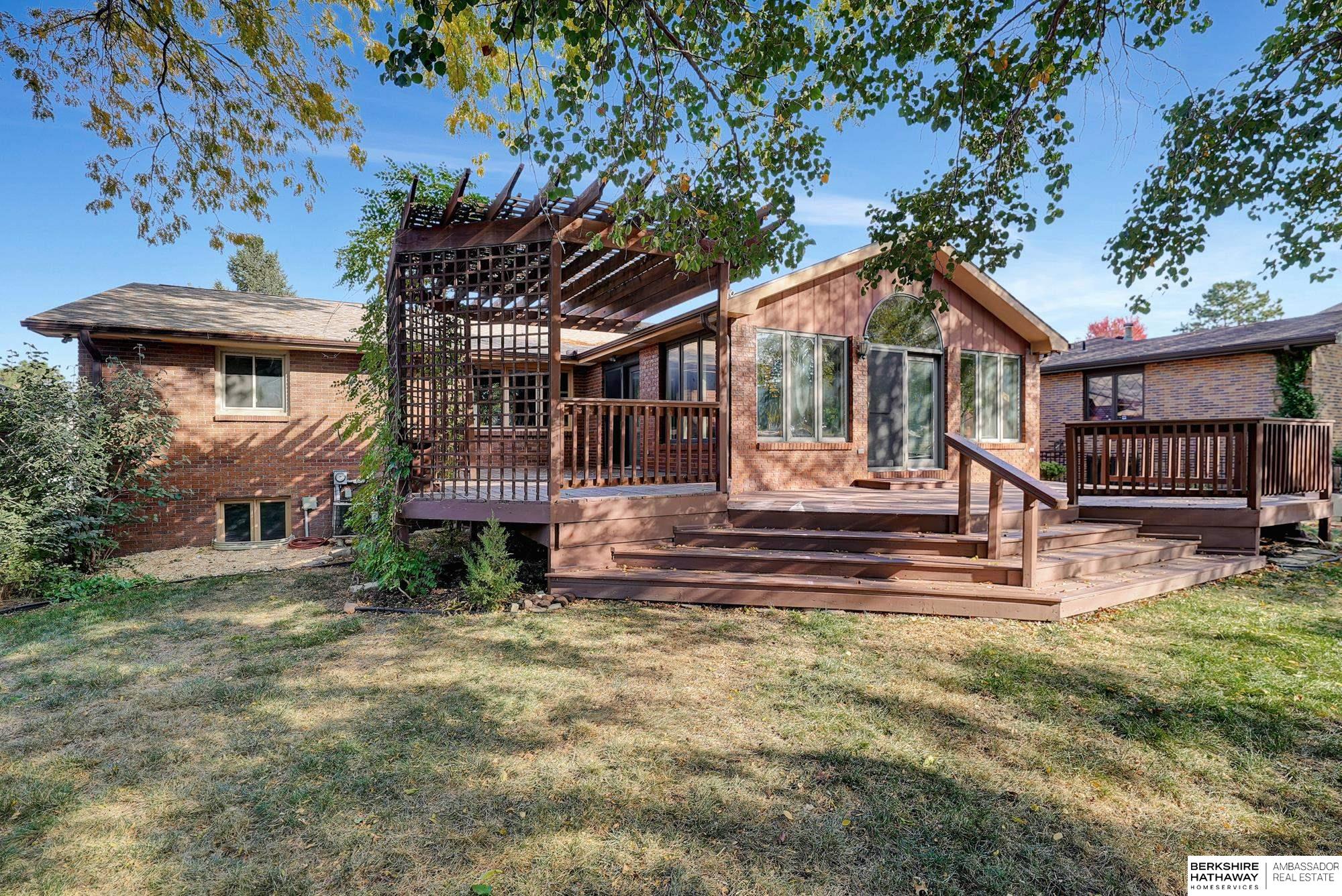 5611 Prescott Avenue