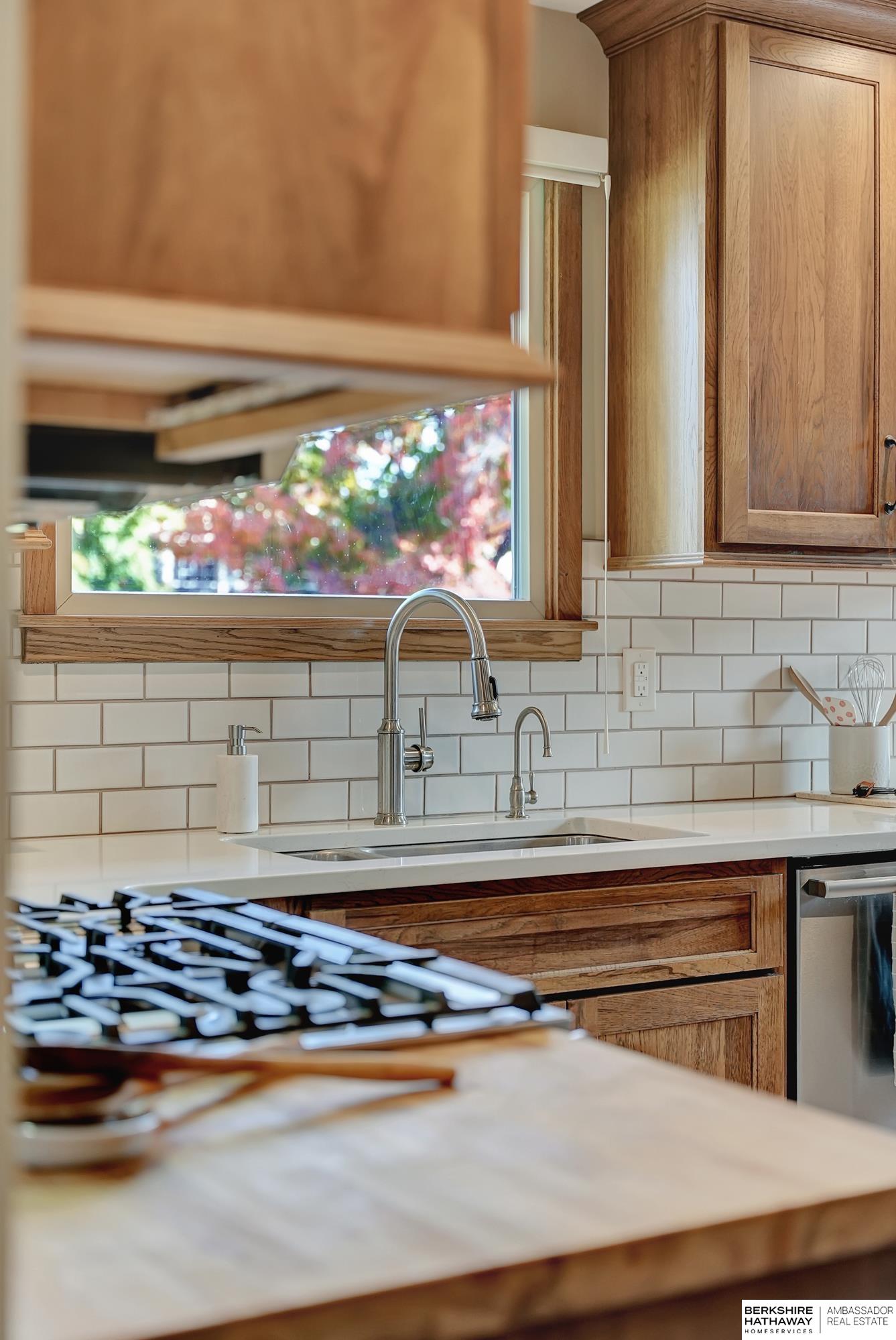 5611 Prescott Avenue