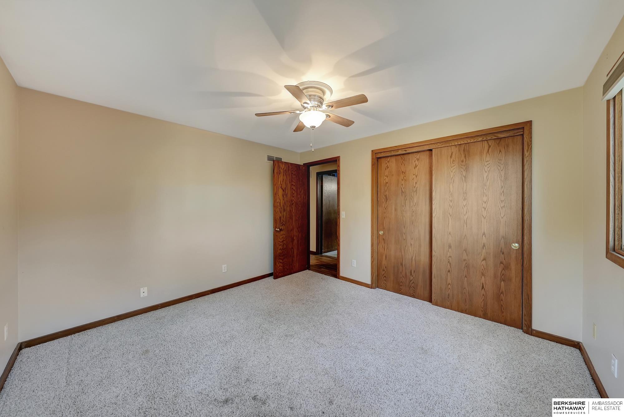 5611 Prescott Avenue